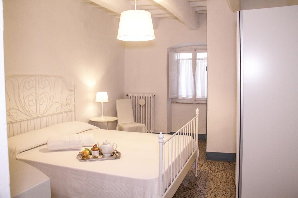 Abitare Il Borgo Piazza Del Popolo Lägenhet Castagneto Carducci Exteriör bild