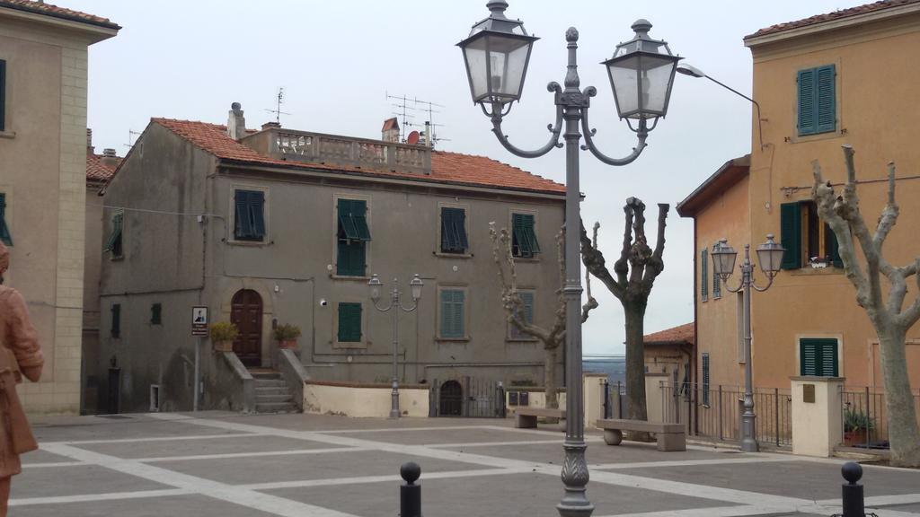 Abitare Il Borgo Piazza Del Popolo Lägenhet Castagneto Carducci Exteriör bild